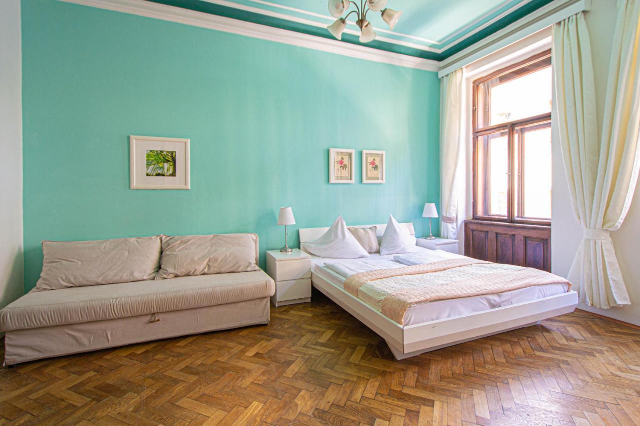 For Celebrations Spacious 3Bdr Apartment With Balcony Praga Exterior foto