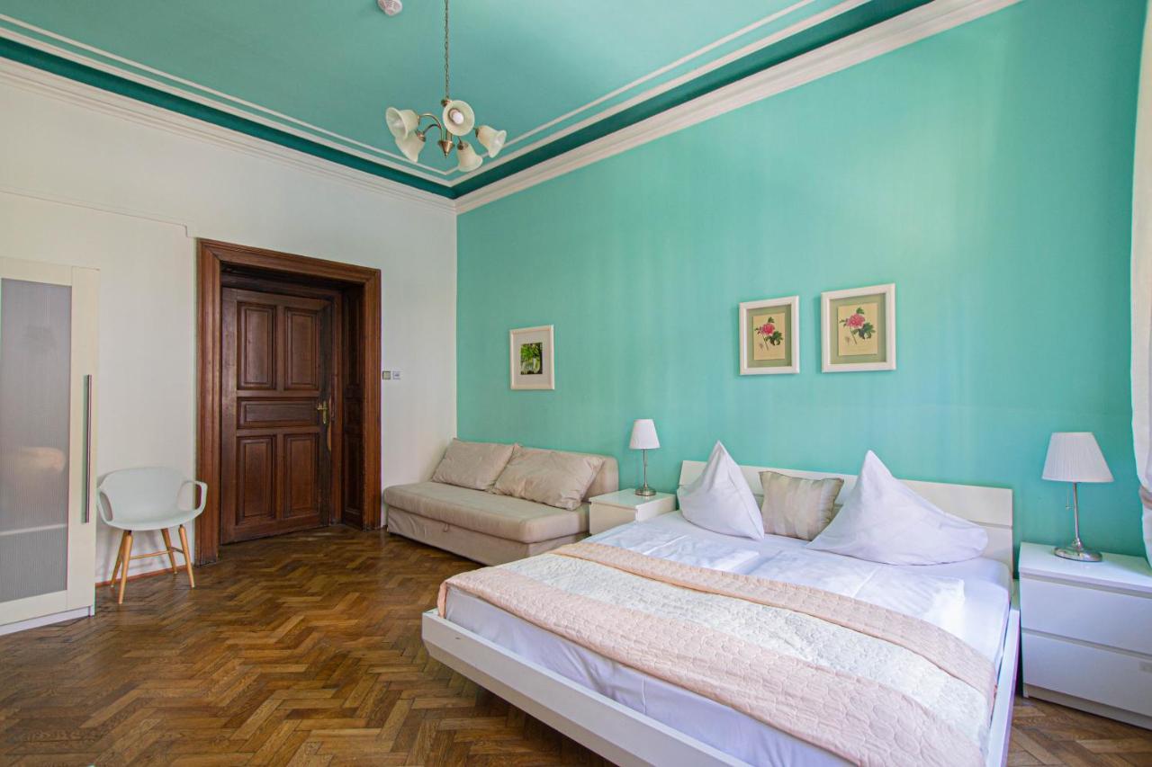For Celebrations Spacious 3Bdr Apartment With Balcony Praga Exterior foto
