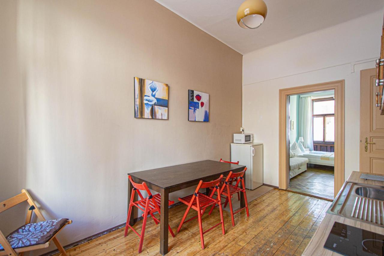For Celebrations Spacious 3Bdr Apartment With Balcony Praga Exterior foto