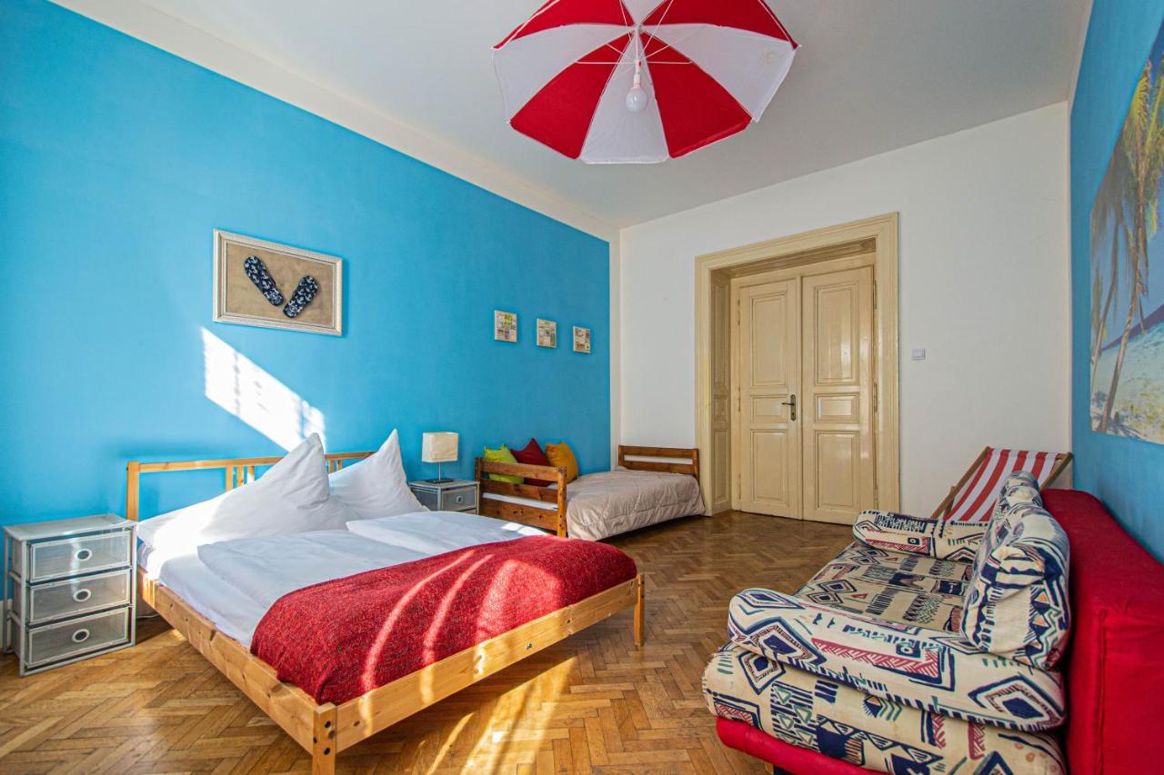 For Celebrations Spacious 3Bdr Apartment With Balcony Praga Exterior foto