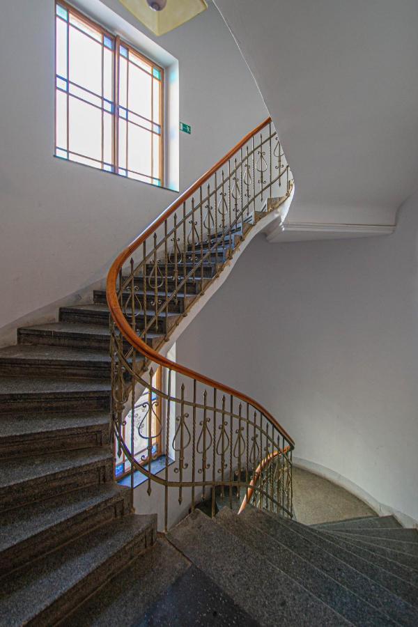 For Celebrations Spacious 3Bdr Apartment With Balcony Praga Exterior foto