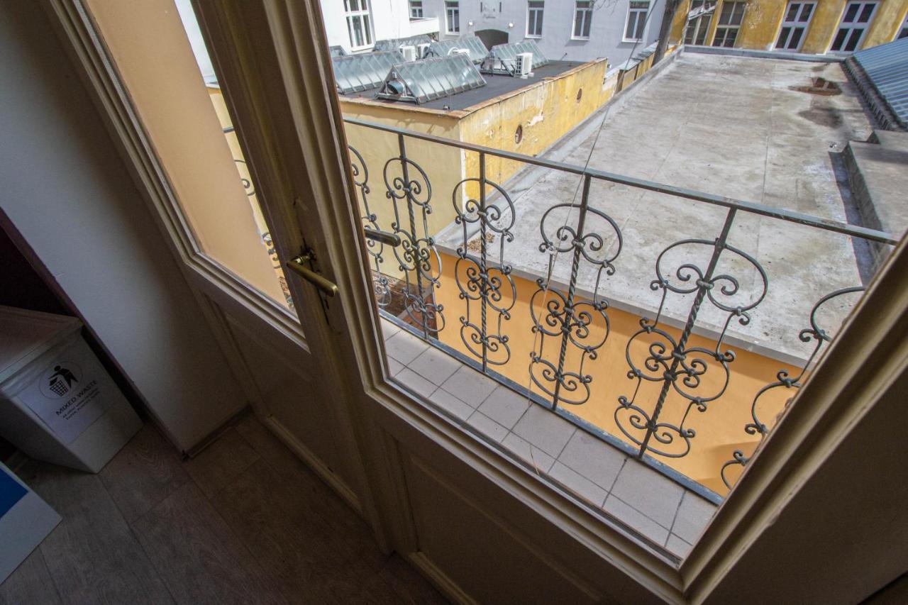 For Celebrations Spacious 3Bdr Apartment With Balcony Praga Exterior foto