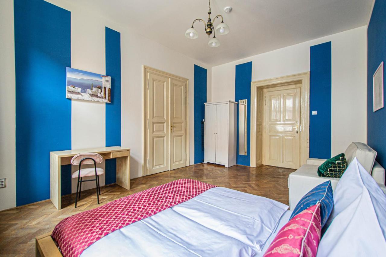 For Celebrations Spacious 3Bdr Apartment With Balcony Praga Exterior foto